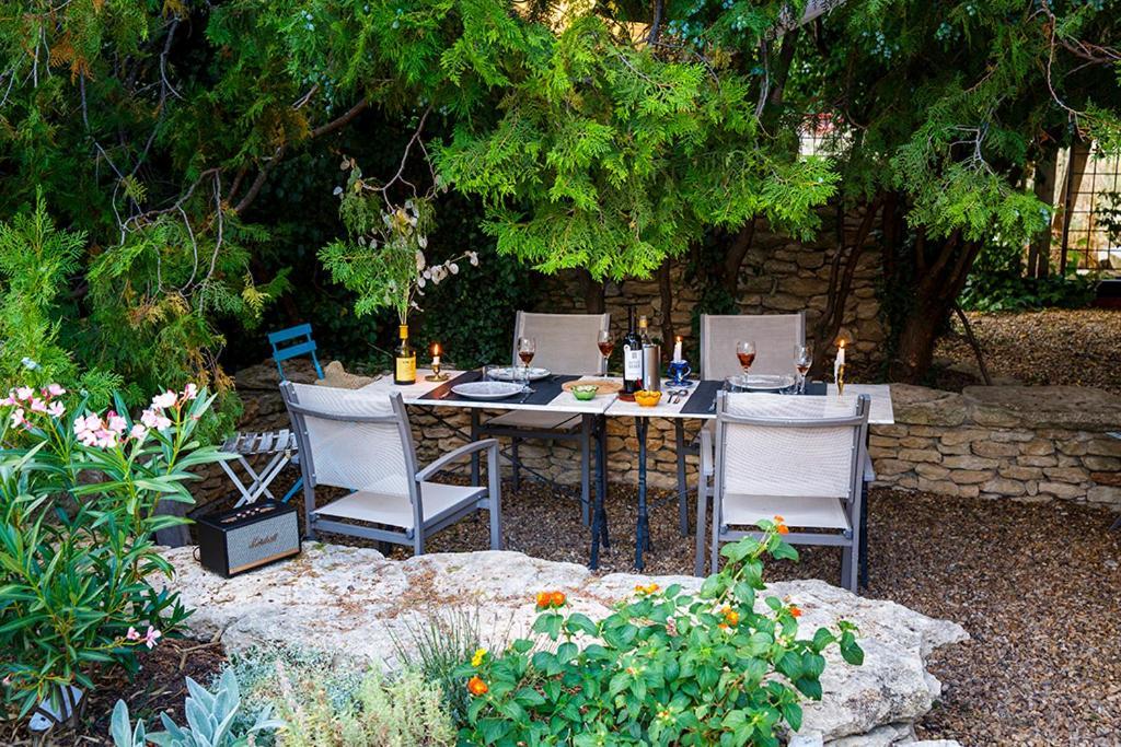 La Bastide Jouval Bed & Breakfast Горд Екстериор снимка
